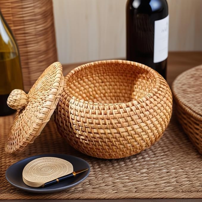 WRINGKIT Small Rattan Basket Box with Lid, Handmade Woven | Round Storage Basket, Multi-purpose Wicker Bowl, Decorative Farmhouse Basket Bin for Shelf, Home, Bathroom, Picnic