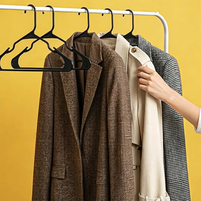 Utopia Home Plastic Hangers 20 Pack – Space Saving Clothes Hanger Black | Durable & strong | Closet organizer & storage | Ideal for apartments, dorms & stocking stuffers
