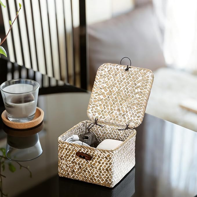 Hipiwe Handwoen Seagrass Basket with Lid Mini Woven Wicker Box,3.5"x3.5"x2" | Decorative Shelf Basket for Bathroom Home Office Organizer, Key Basket Holder for Entryway Table, Whitewash