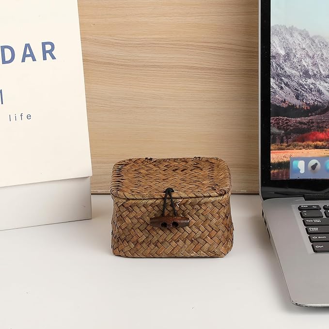 Small Wicker Basket with Lid, Square Seagrass Organizer | Handwoven Compact Storage Box for Key, Jewelry, Decorative Box for Shelf, Home Decor, 3.5"L x 3.5"W x 2"H