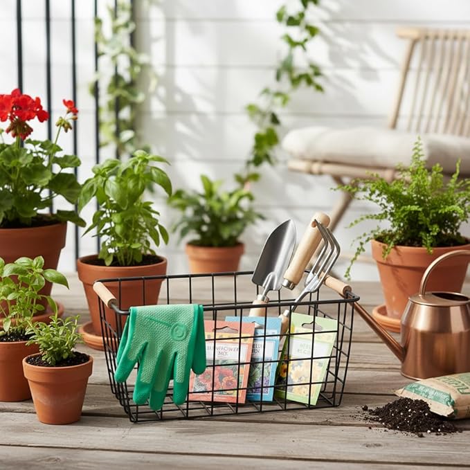 LeleCAT Wire Baskets with Wooden Handles Wire Storage Organizer Bin Baskets, Pantry, Closets, Bedrooms - Set of 2（Black）