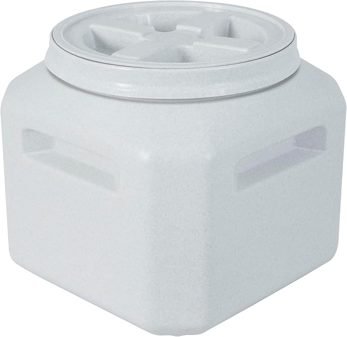 Vittles Vault Traditional Pet Food Storage Container For Dog Kibbles/Bird Seed/Oatmeal/Rice/Flour/Cereal, BPA Free Plastic, Sealed Airtight For Cat Food, Up To 30 lb, Made in USA, With Scoop, Gray