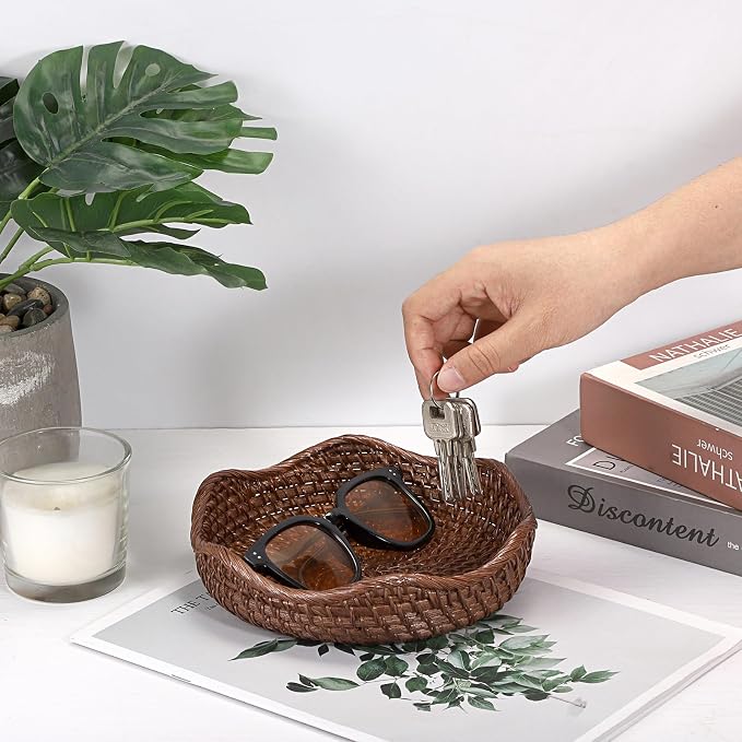 Hipiwe Round Key Bowl Tray Basket For Entryway Table Small Rattan Basket | Decorative Fruite Basket Serving Trays Wicker Storage Basket for Kitchen Coffee Table Livingroom, Brown