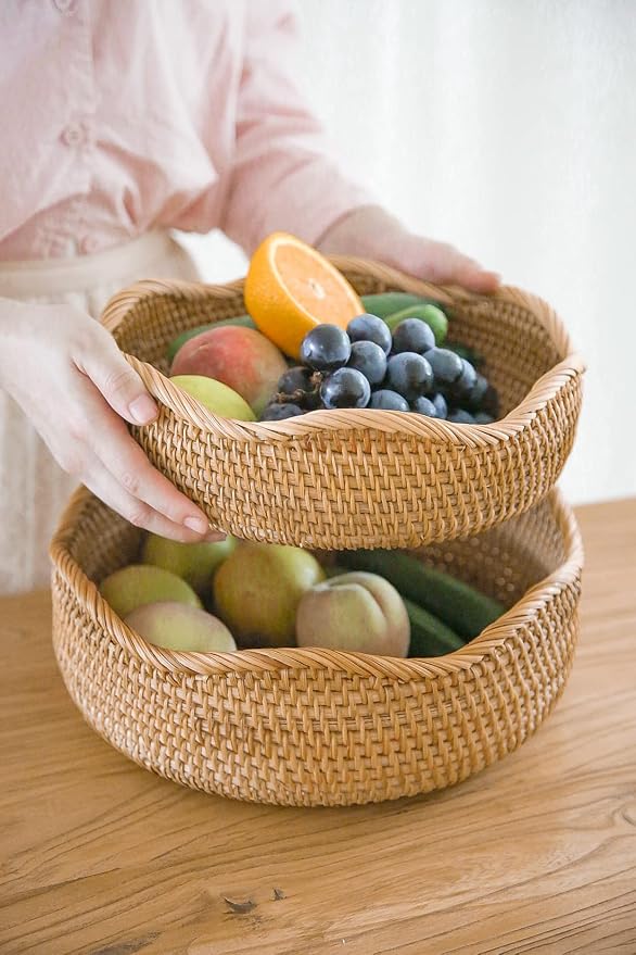HITOMEN Handmade Rattan Bread Baskets Round Wicker Fruit Serving Storage Bowls, Natural Woven Decorative Kitchen Counter Organizing (Honey Brown) M-10.2"