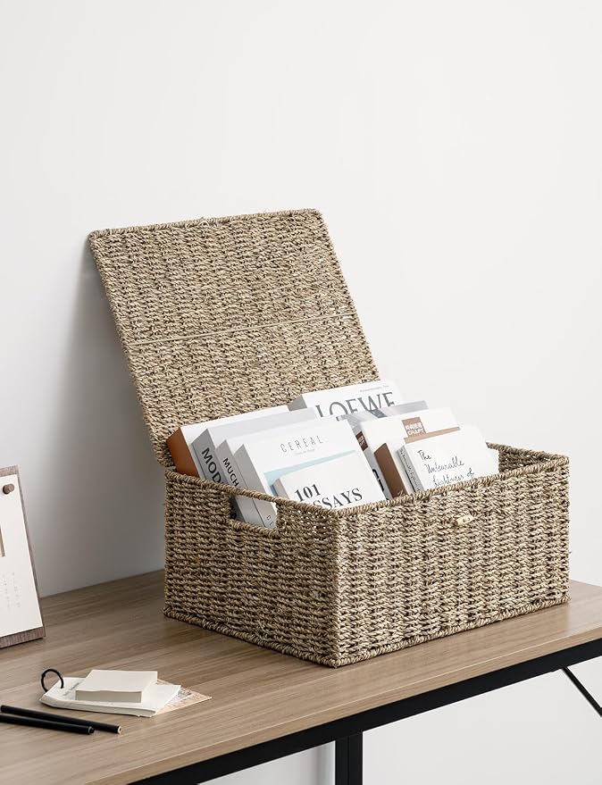 StorageWorks Seagrass Wicker Baskets for Organizing, Large Wicker Basket with Lid, Decorative Basket with Built-in Handles, Storage Baskets for Shelves, 1 Pack