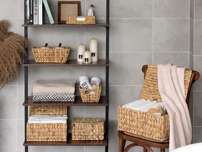 StorageWorks Water Hyacinth Baskets for Organizing, Wicker Storage Basket with Lid and Built-in Handles for Living Room (Medium, 1 Pack)
