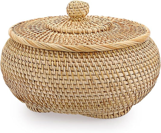Hipiwe Round Rattan Basket Box with Lid Hand-Woven Wicker Basket Bin Tray Multi-Purpose Picnic Food Bread Storage Basket Decorative Box for Home Bathroom Shelf Organizing, Small