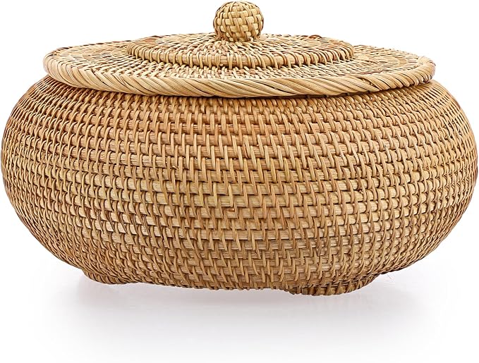 Hipiwe Round Rattan Boxes with Lid Natural Woven Storage Basket Bin Multi-Purpose Wicker Tray Weaving Decorative Shelf Basket Farmhouse Picnic Bread Fruit Table Storage Basket