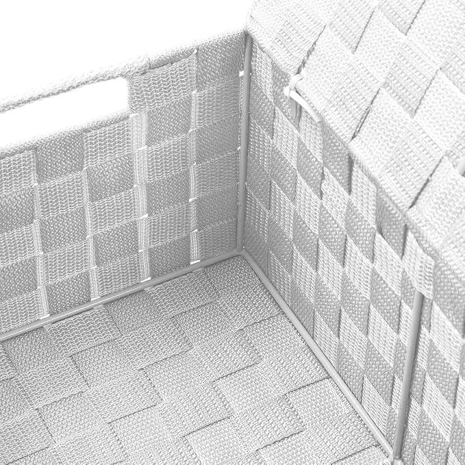 Sorbus Set of 3 Hand-Woven Storage Baskets with Lids – Decorative Wicker Organizers for Home, Closet, or Shelves (White)