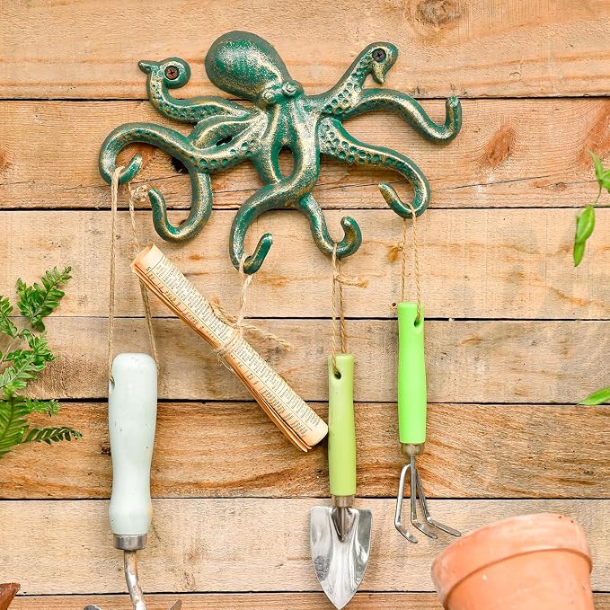 Sungmor Cast Iron Key Holder for Wall, Green Octopus Hanger with 6 Hooks, | Wall Hooks for Towel, Bathrobe, Necklaces, Purse, Dog Leashes, Bathroom Nautical Decor